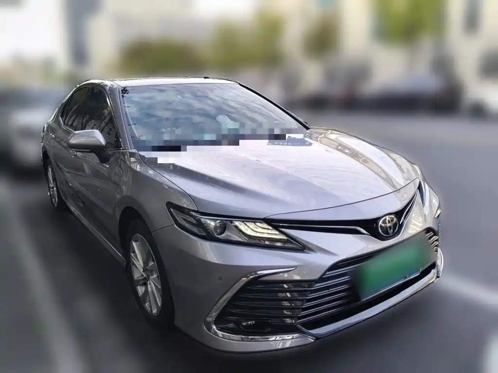 Toyota Camry — миниатюра 3