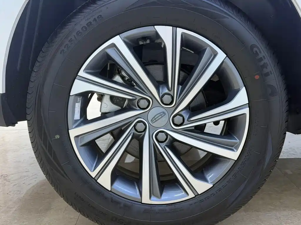 Geely Vision X6 — миниатюра 25