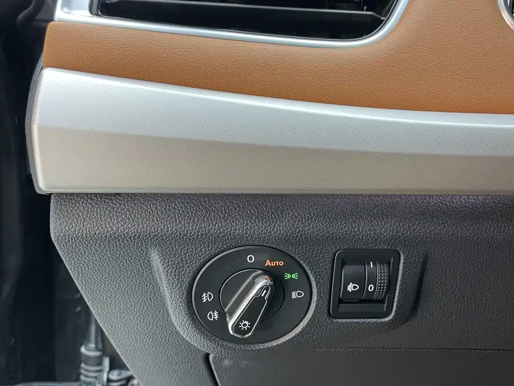 Volkswagen Bora 2023 200TSI DSG PRO