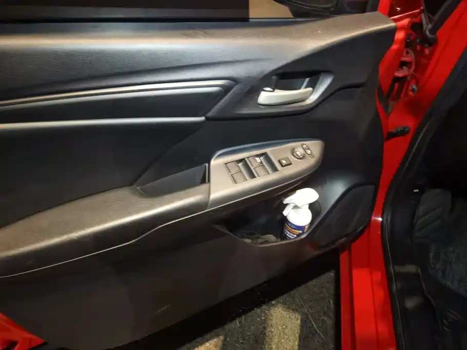 Honda Fit — миниатюра 7