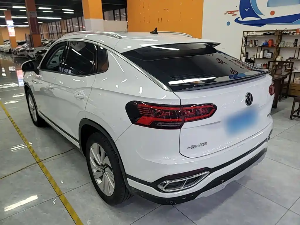 Volkswagen X — миниатюра 5