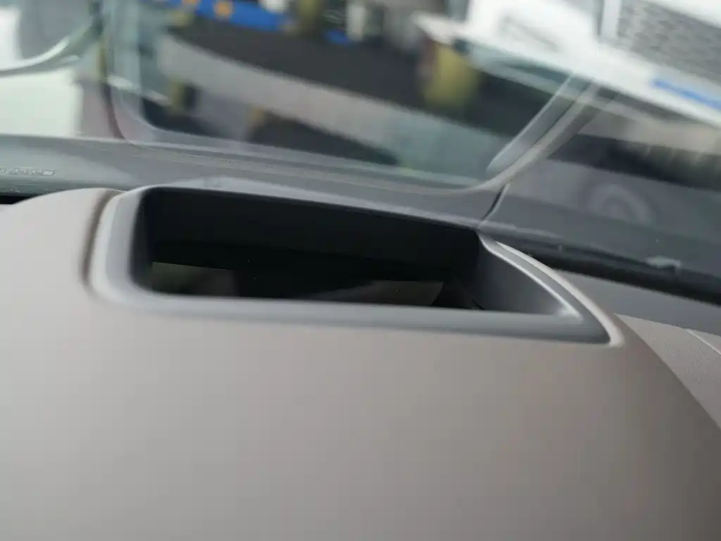 Land Rover Range Rover — миниатюра 11