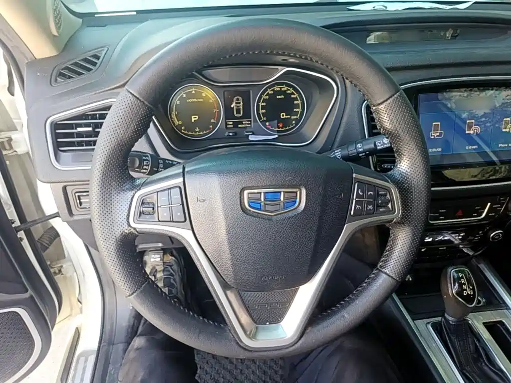 Geely Vision X6 — миниатюра 11