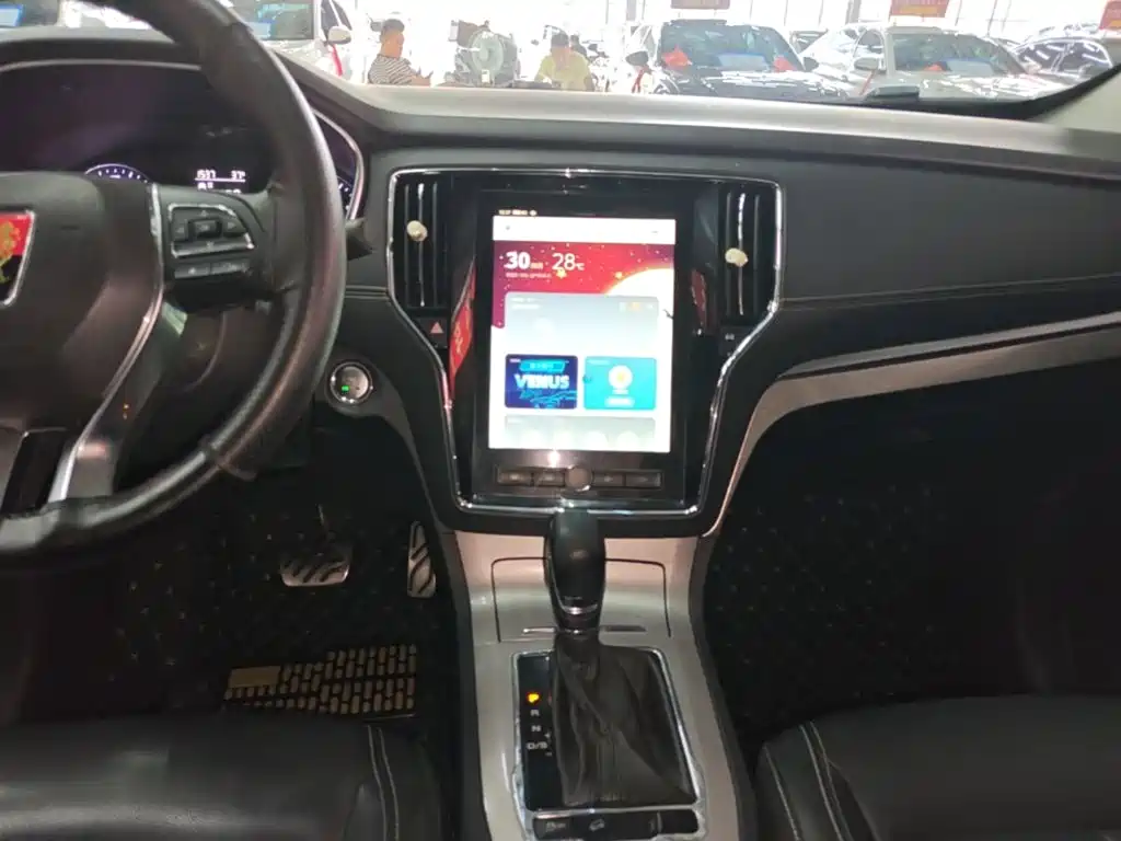 Roewe RX5 — миниатюра 13