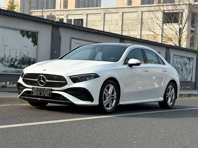 MERCEDES-BENZ A CLASS