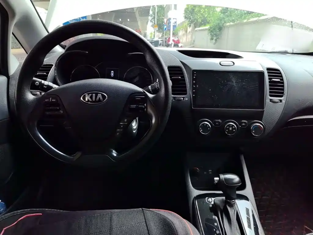 Kia K3 — миниатюра 10