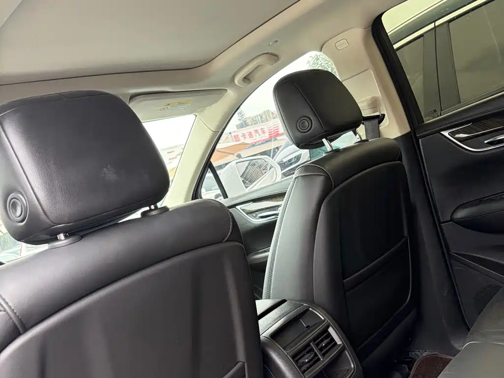 Cadillac XT5 — миниатюра 16