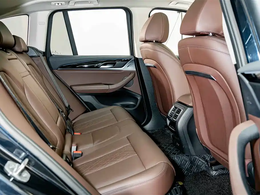 BMW iX3 — миниатюра 20