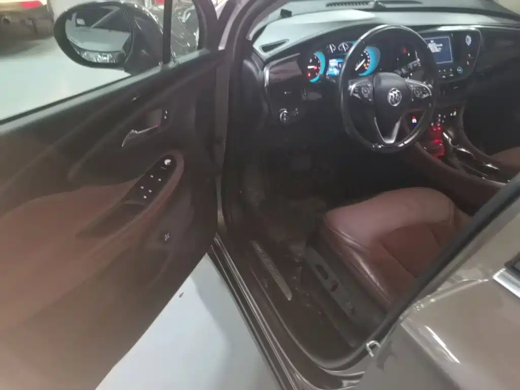 Buick Envision Plus — миниатюра 16