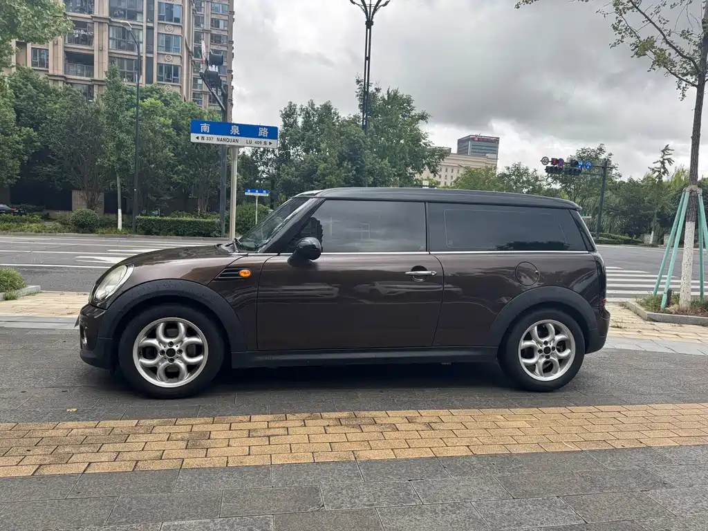 MINI Mini Clubman — миниатюра 3