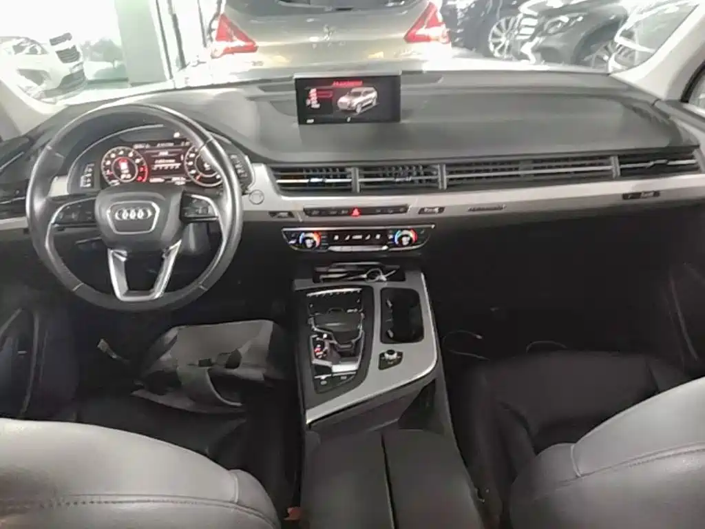 Audi Q7 — миниатюра 10