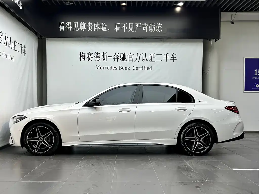 Mercedes-Benz C-Class — миниатюра 3