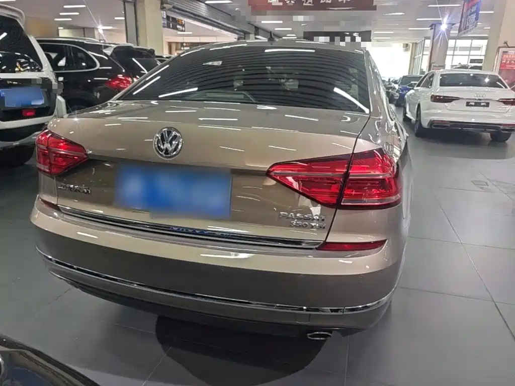 Volkswagen Passat — миниатюра 6