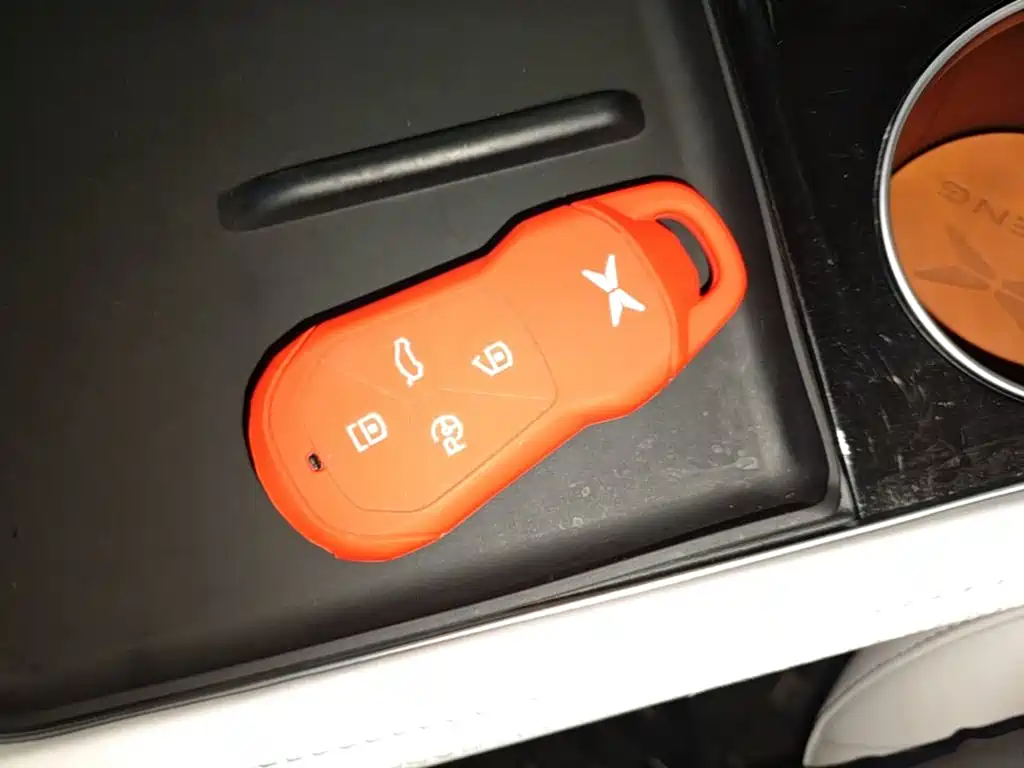 XPeng P7 — миниатюра 9