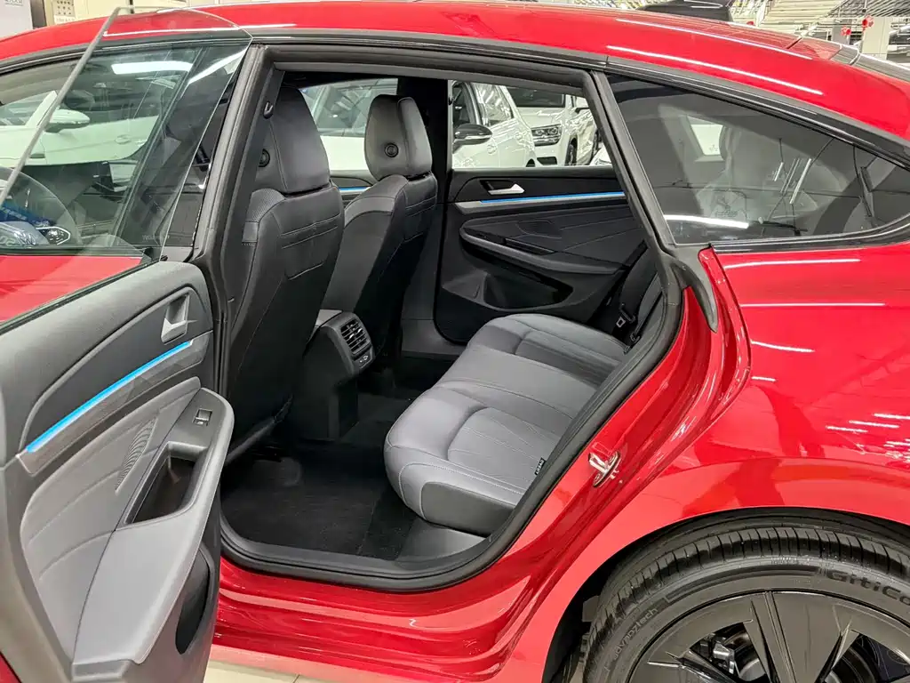 Volkswagen Lamando — миниатюра 11