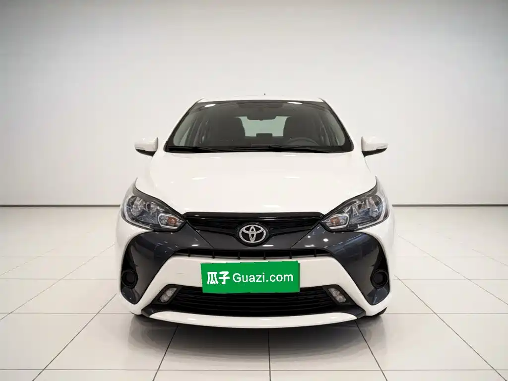 Toyota Yaris L — миниатюра 2