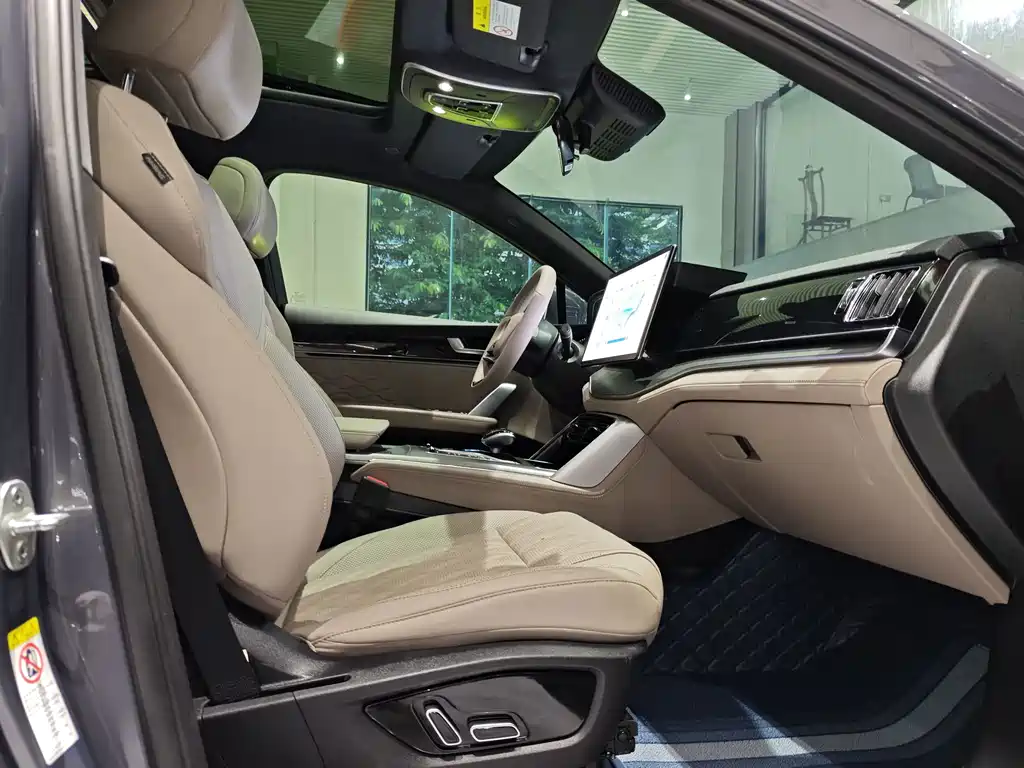 BYD Tang New Energy — миниатюра 22