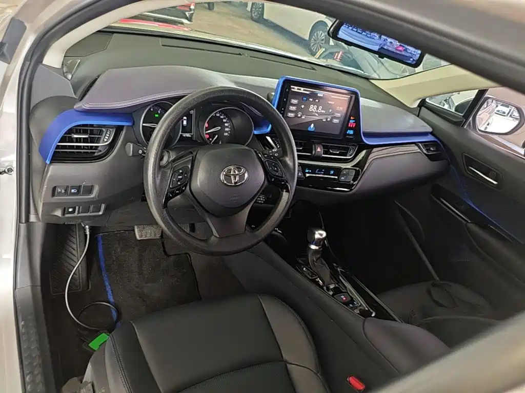 Toyota C-HR — миниатюра 10