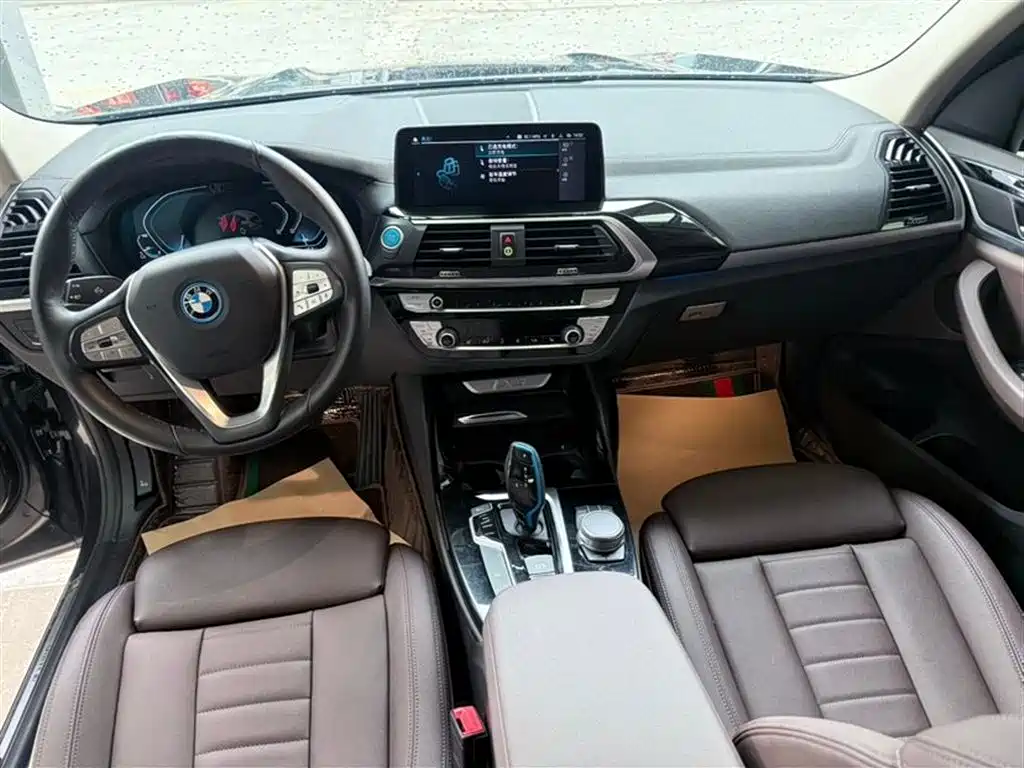 BMW iX3 2021 Lead