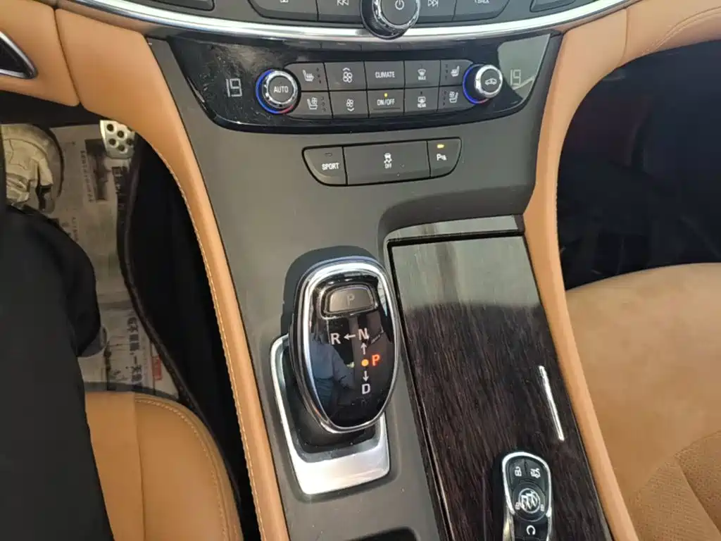 Buick LaCrosse — миниатюра 14