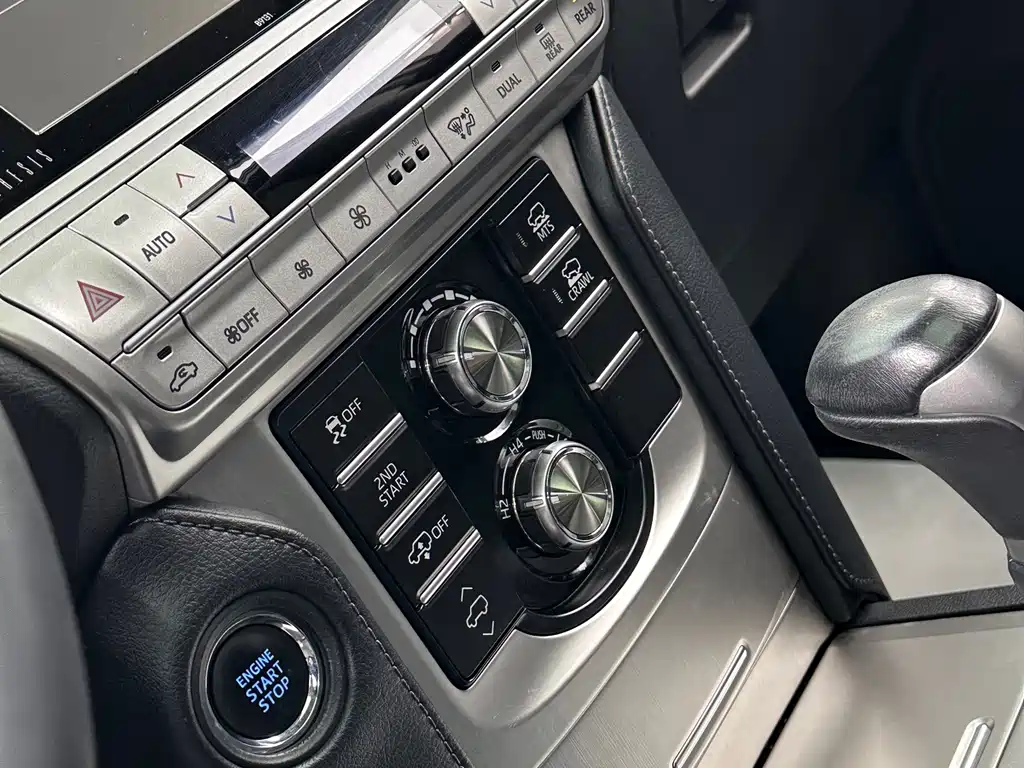 Toyota Prado — миниатюра 14