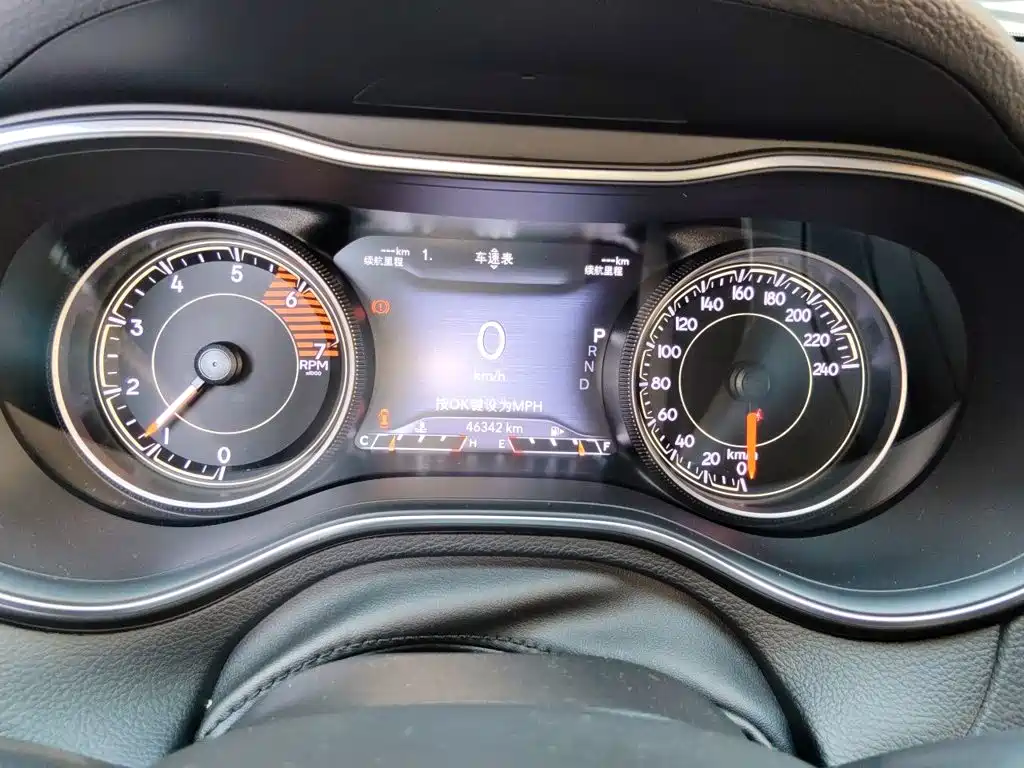 Jeep Cherokee — миниатюра 7