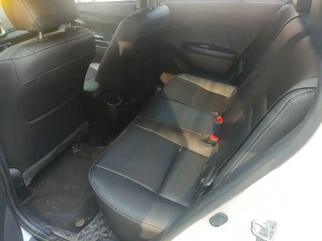 Toyota Yaris L — миниатюра 17