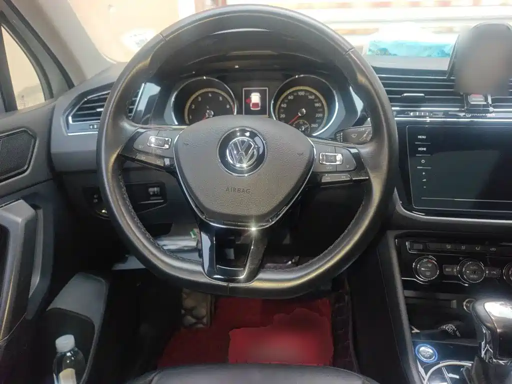 Volkswagen Tiguan L — миниатюра 6
