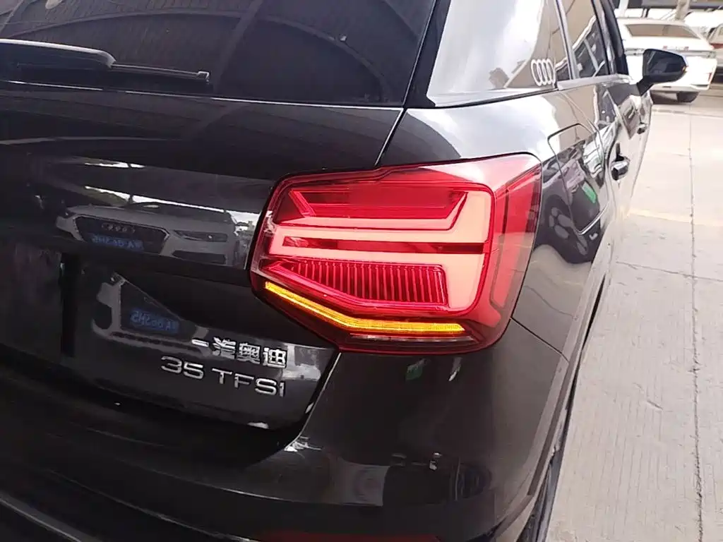 Audi Q2L — миниатюра 8
