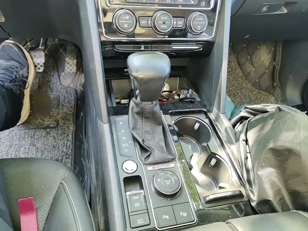 Volkswagen Teramont — миниатюра 7