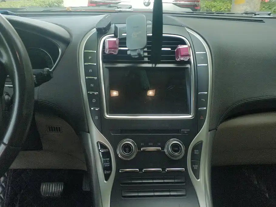 Lincoln MKX — миниатюра 13