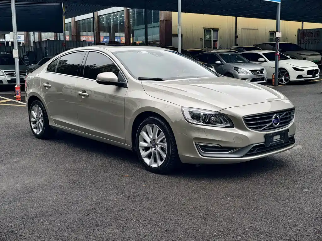 Volvo S60 — миниатюра 2