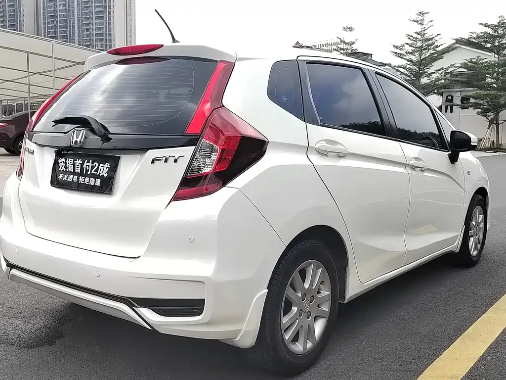 Honda Fit — миниатюра 4