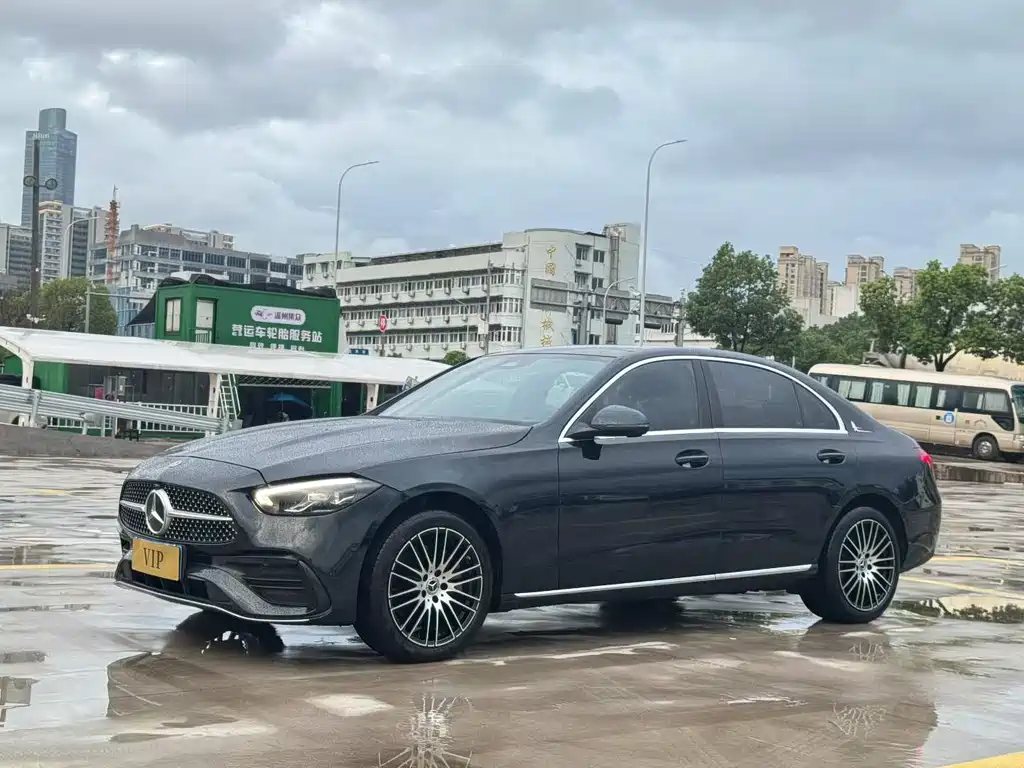 Mercedes-Benz C-Class — миниатюра 3