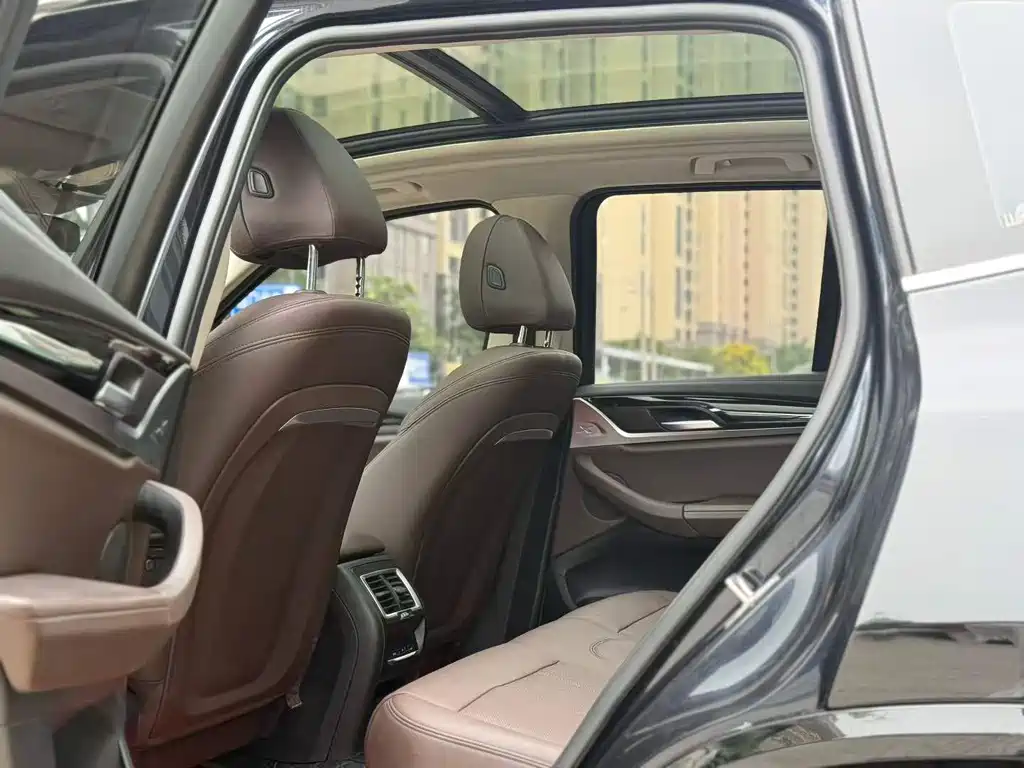 BMW X3 — миниатюра 5