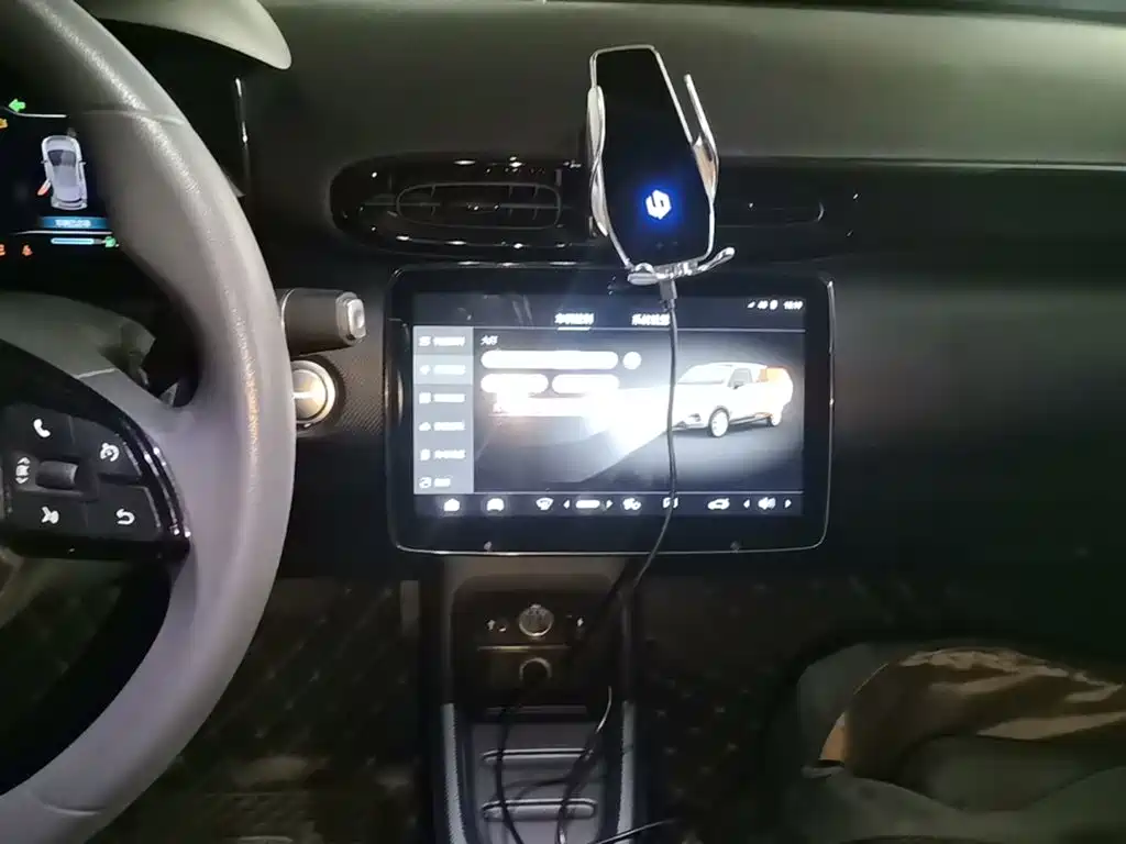 Leapmotor Leapmotor T03 — миниатюра 13