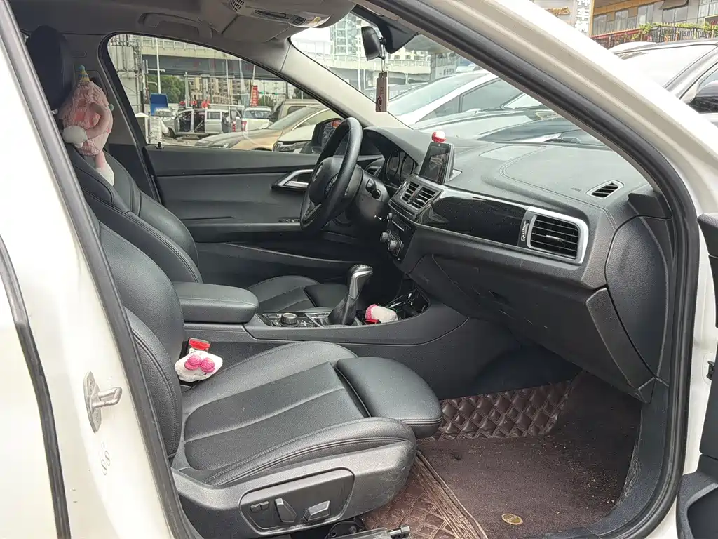 BMW 1 Series - фото 10