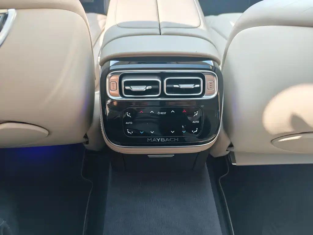 Mercedes-Benz S-Class — миниатюра 15
