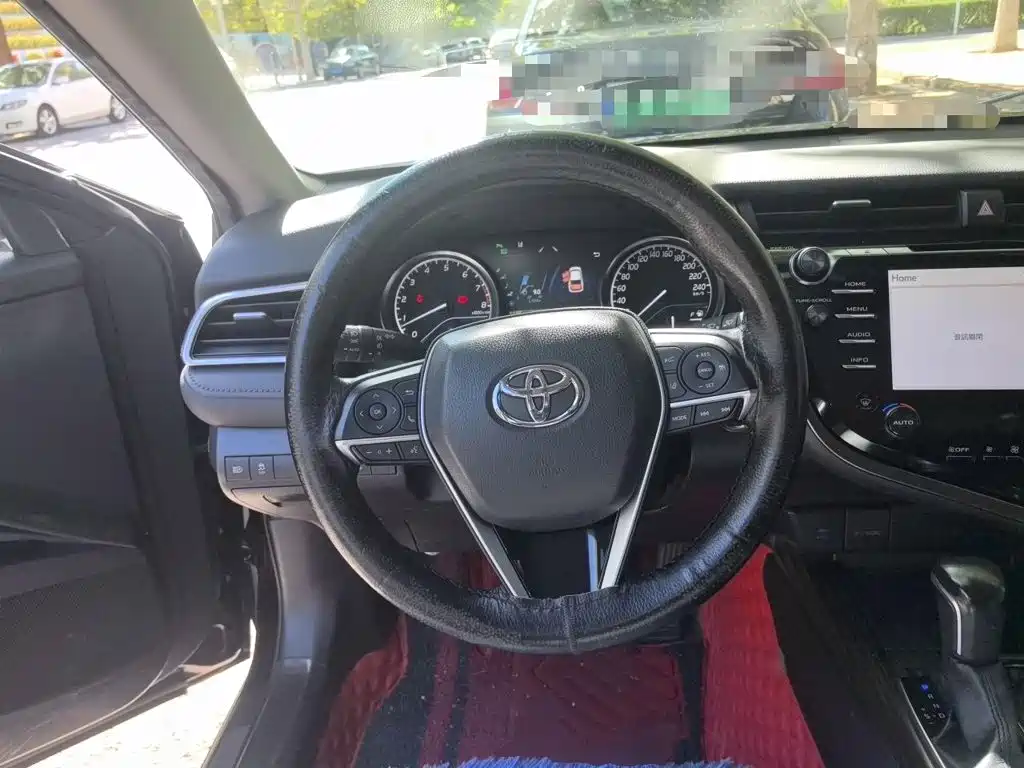 Toyota Camry — миниатюра 6