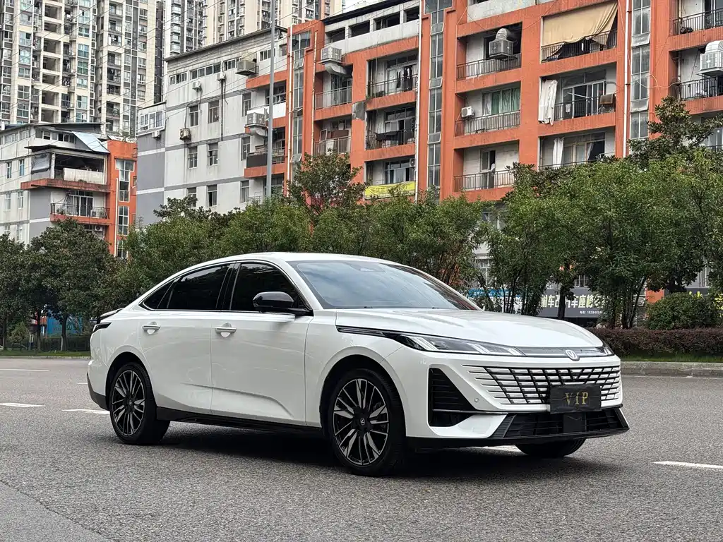 Changan Eado — миниатюра 3