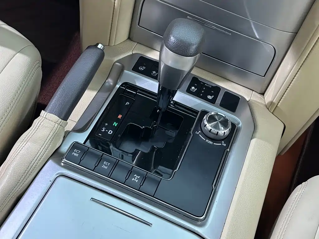 Toyota Land Cruiser — миниатюра 26