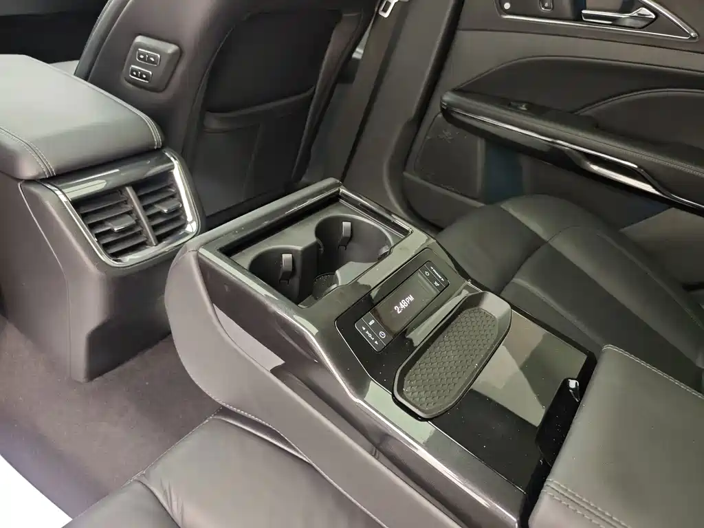 Ford Taurus — миниатюра 21