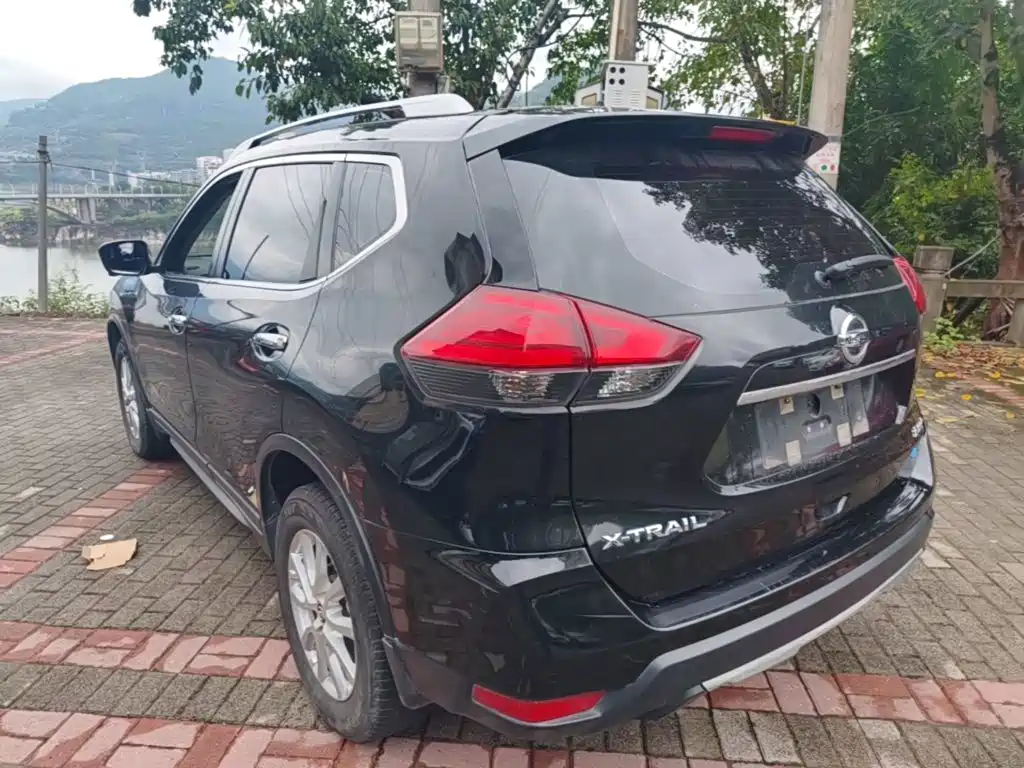 Nissan X-Trail — миниатюра 5