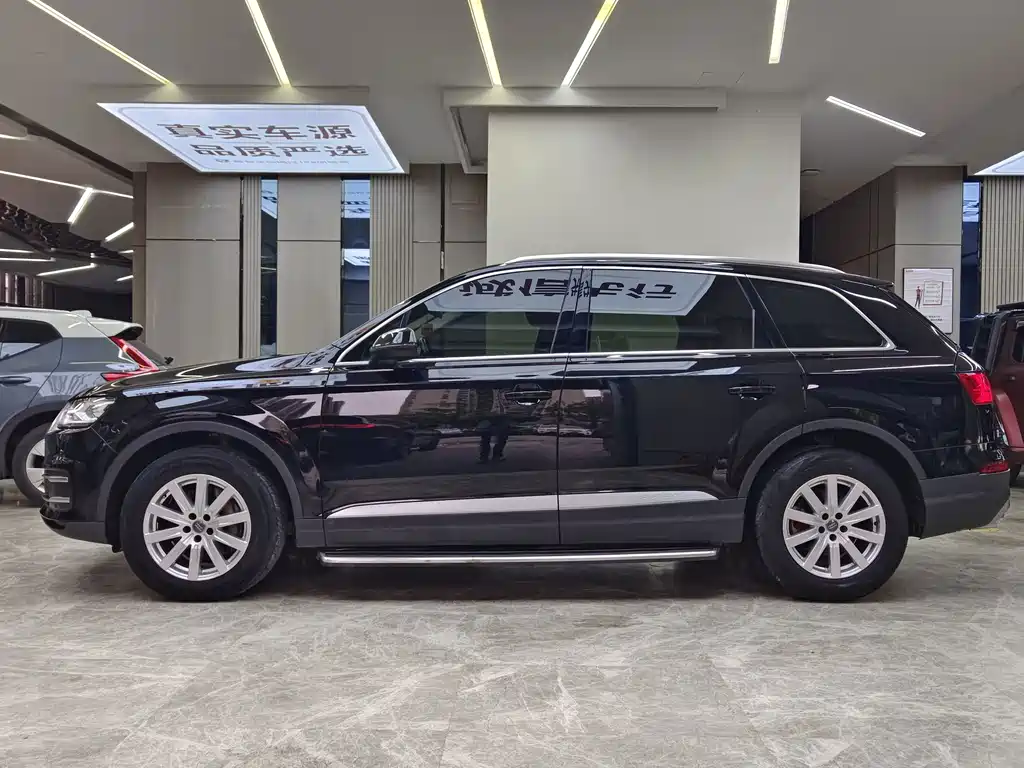 Audi Q7 — миниатюра 4