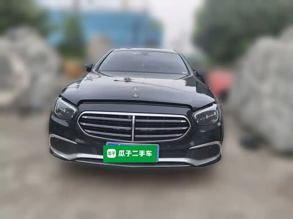 Mercedes-Benz E-Class — миниатюра 3