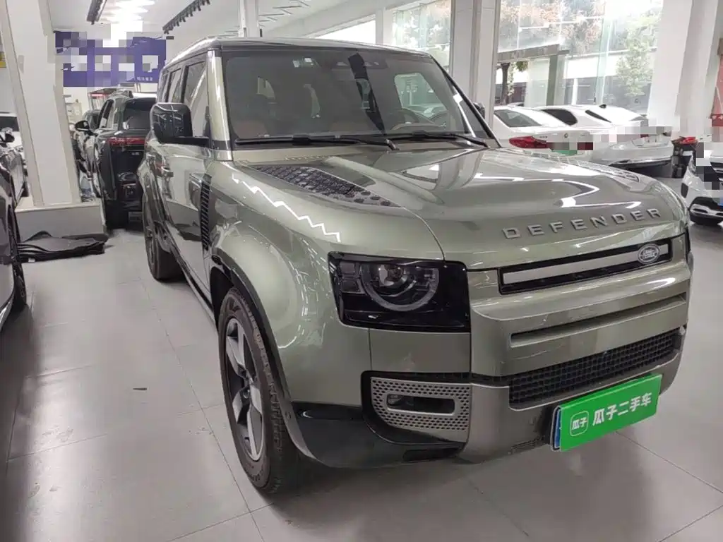 Land Rover Defender — миниатюра 4