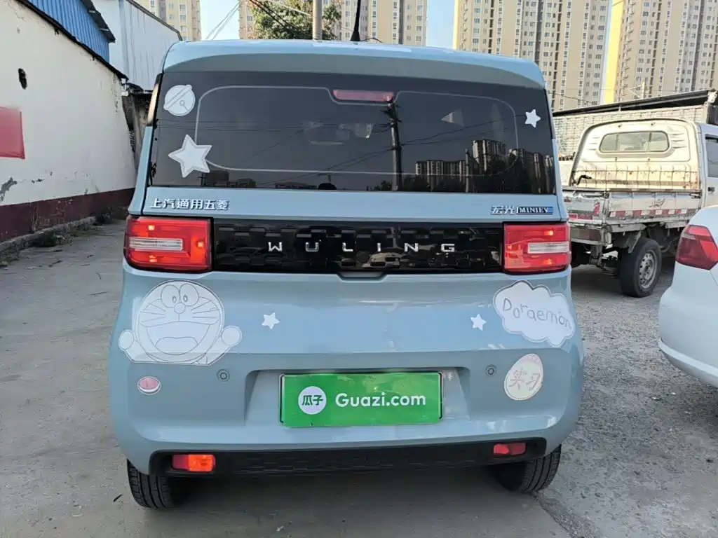 Wuling MINIEV — миниатюра 6