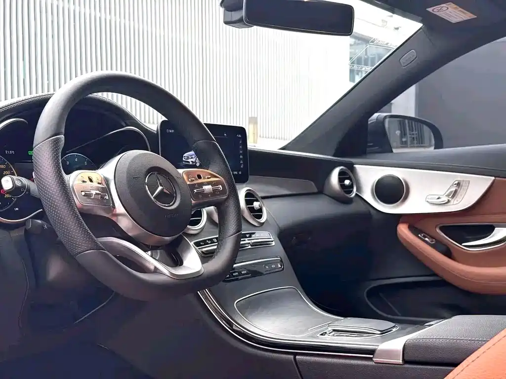 Mercedes-Benz C-Class (Import) — миниатюра 3