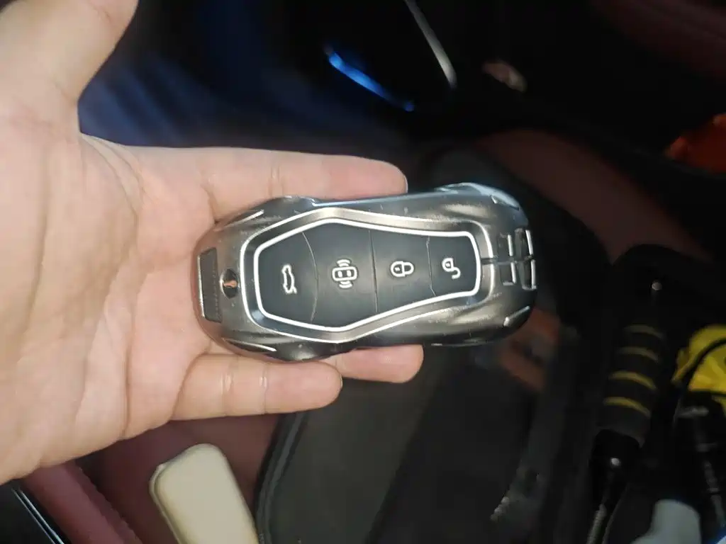 Hongqi Hongqi H5 — миниатюра 12