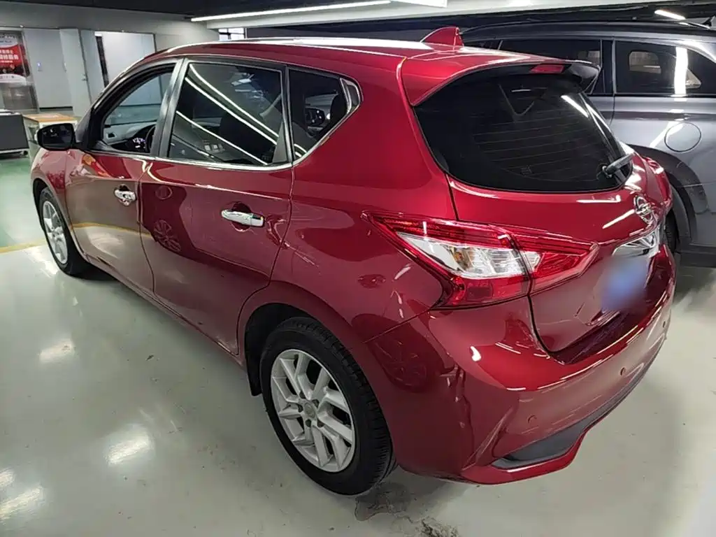 Nissan Tiida — миниатюра 5